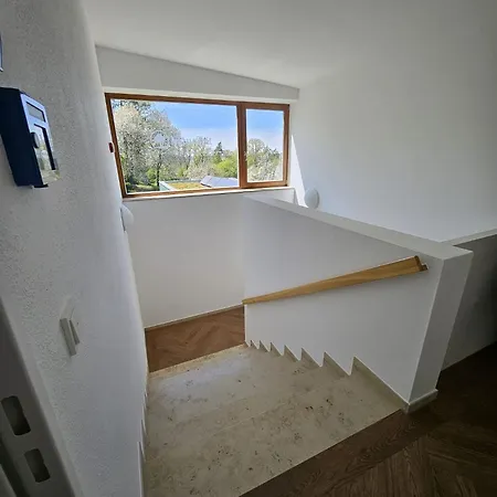 - Urlaub Ferienzimmer Hunde Herzlich Willkommen * Frontenhausen